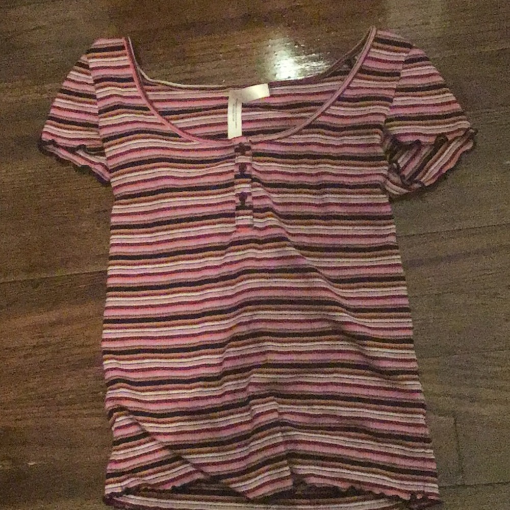 Pinkish kinda cropped top